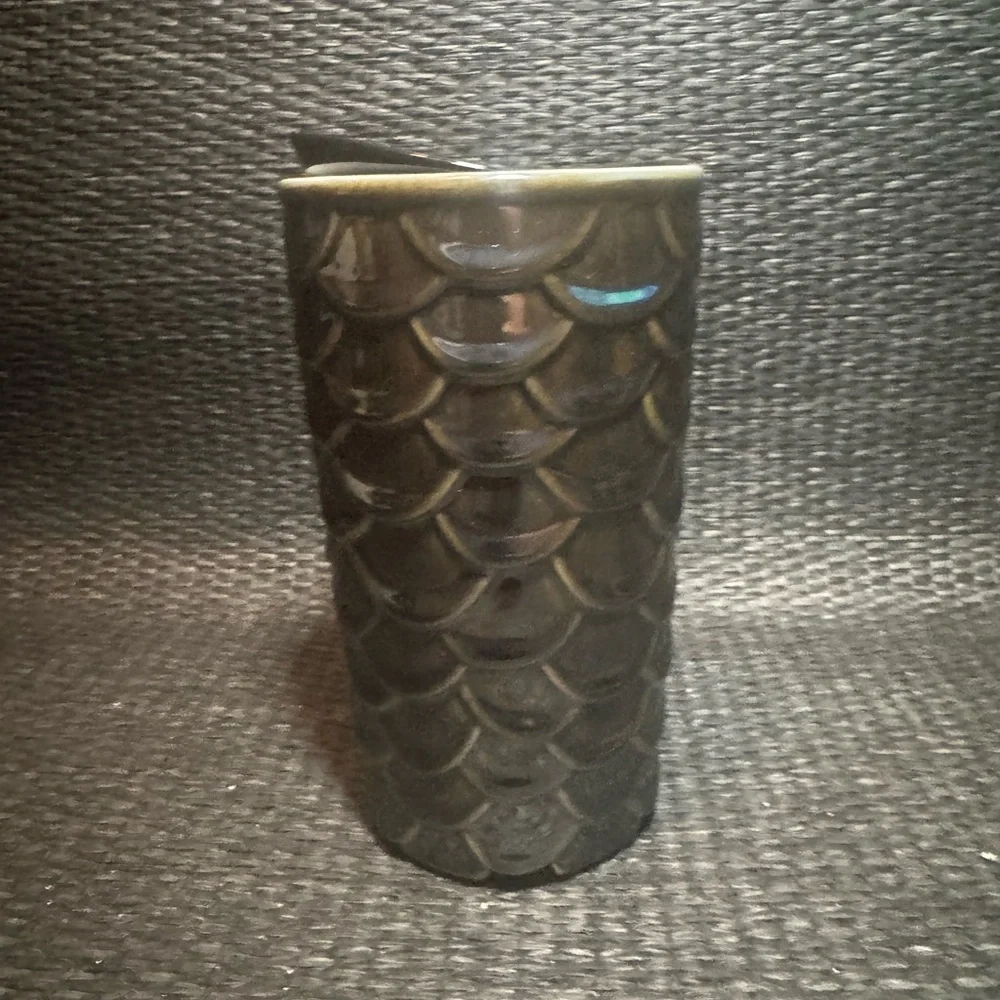 2017 Starbucks Siren Mermaid Scales Cup